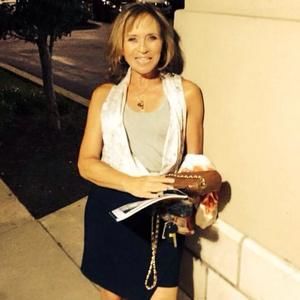 Meet your Posher, Ellen